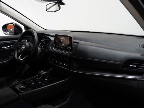 Used 2024 Nissan Rogue SV image 18