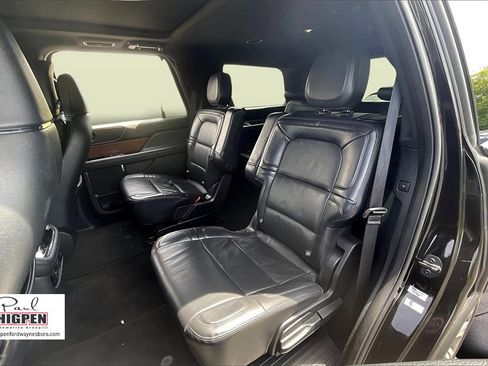 Used 2022 Lincoln Navigator Reserve image 26