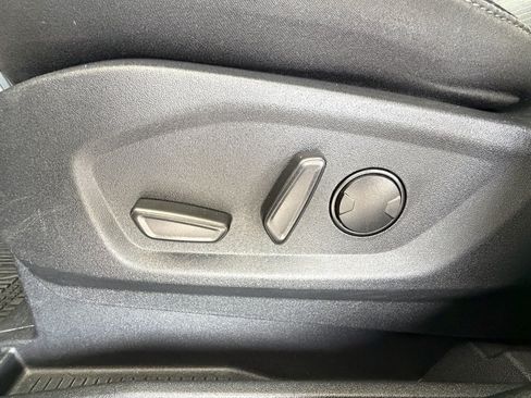 Used 2024 Ford Edge SEL w/ Cargo Accessory Package AWD/4WD image 10