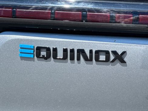 Used 2024 Chevrolet Equinox EV RS FWD image 46
