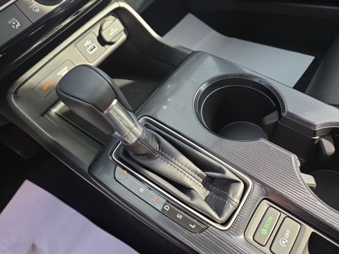 Used 2024 Honda Civic EX-L image 23