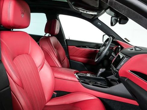 Certified 2022 Maserati Levante GT image 22