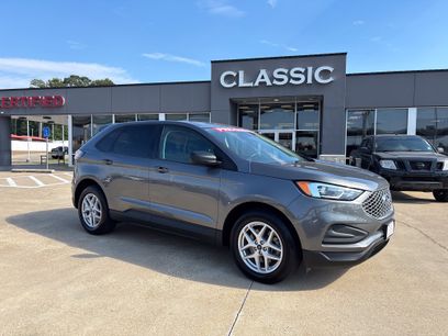 Used 2024 Ford Edge SE