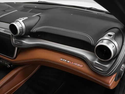 Certified 2020 Ferrari GTC4Lusso V12 image 75