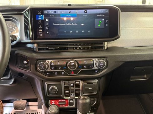 Certified 2025 Jeep Wrangler Unlimited Sport AWD/4WD image 9