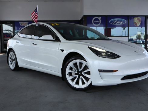 Used 2022 Tesla Model 3 Long Range image 3
