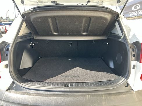 Used 2023 Kia Seltos SX w/ SX Sunroof Package AWD/4WD image 11