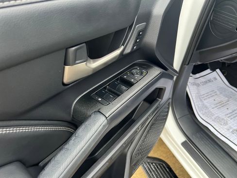 Used 2025 Toyota 4Runner Limited image 12