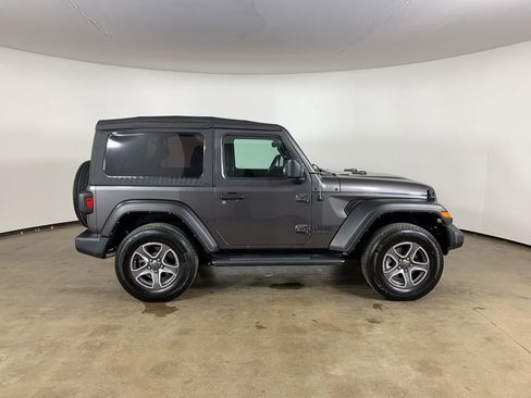 Used 2022 Jeep Wrangler Sport S image 7