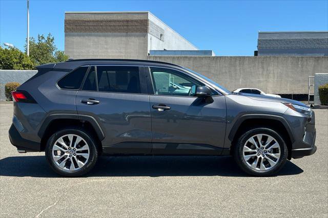 Certified 2022 Toyota RAV4 XLE Premium FWD image 6