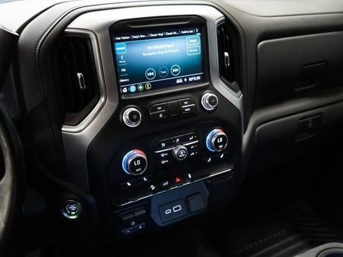 Used 2021 GMC Sierra 2500 SLE w/ SLE Value Package; AWD/4WD image 24
