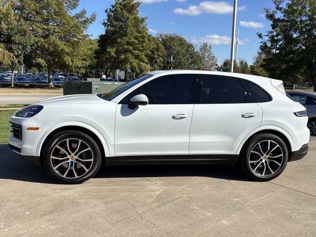 Used 2024 Porsche Cayenne AWD/4WD image 10