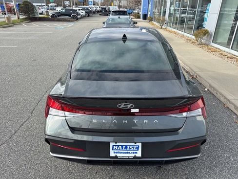 Certified 2025 Hyundai Elantra Sport image 9