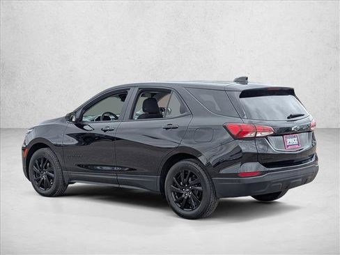 Used 2024 Chevrolet Equinox LS w/ LS Convenience Package image 8