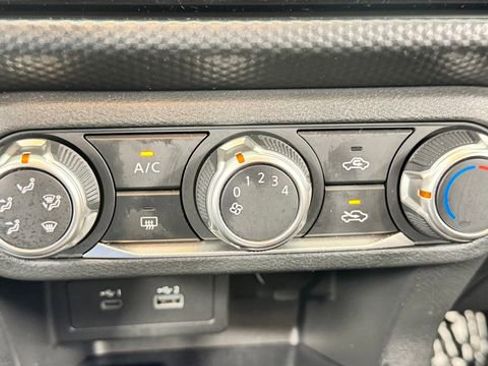 Certified 2023 Nissan Kicks SV FWD image 26