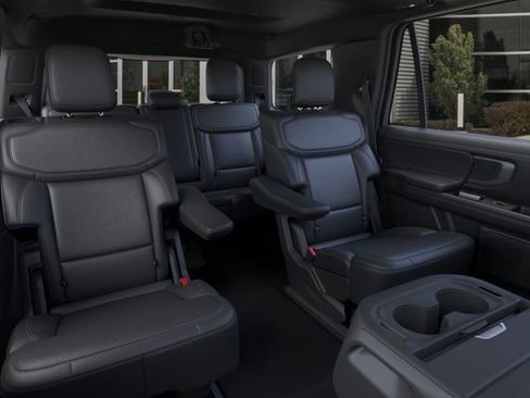 New 2026 Ford Expedition Platinum w/ Stealth Performance Package AWD/4WD image 11