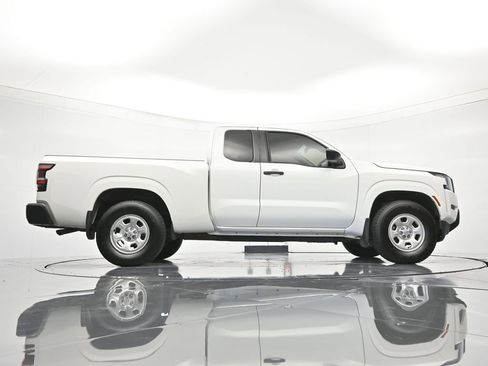 Used 2022 Nissan Frontier S RWD image 37