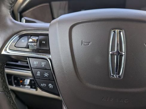 Certified 2023 Lincoln Navigator L Reserve AWD/4WD image 16