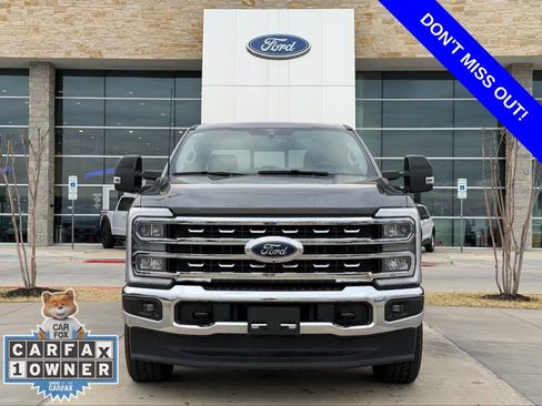 Used 2024 Ford F250 Lariat image 2