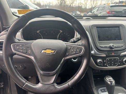 Used 2020 Chevrolet Equinox LT image 10