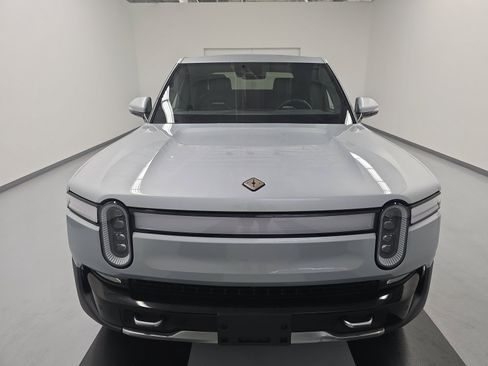 Used 2022 Rivian R1T Adventure AWD/4WD image 8
