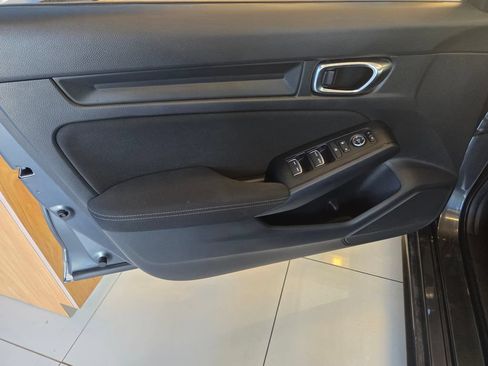 Certified 2025 Honda Civic Sport image 11