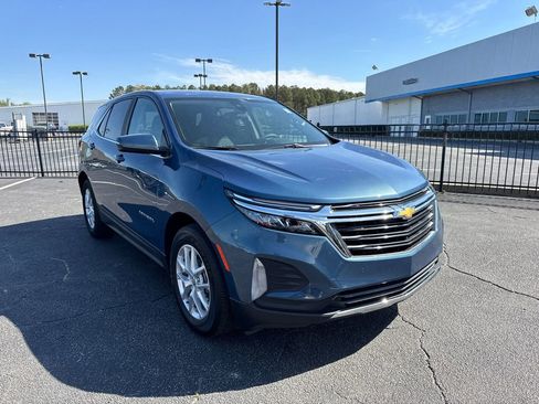 Used 2024 Chevrolet Equinox LT image 4