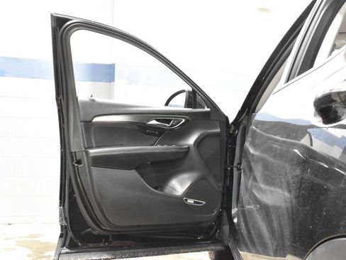 Used 2025 Buick Envision Preferred image 9