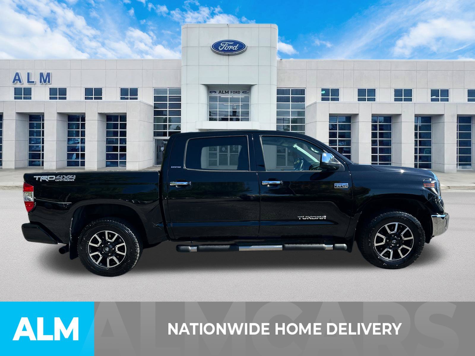 Used 2020 Toyota Tundra Limited w/ Limited Premium Package AWD/4WD image 4