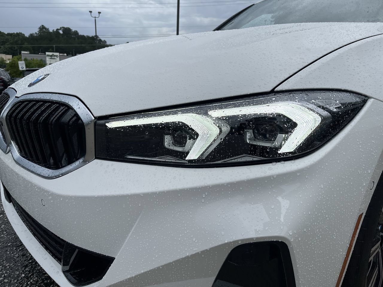 Used 2026 BMW 330i Sedan w/ Premium Package RWD image 11