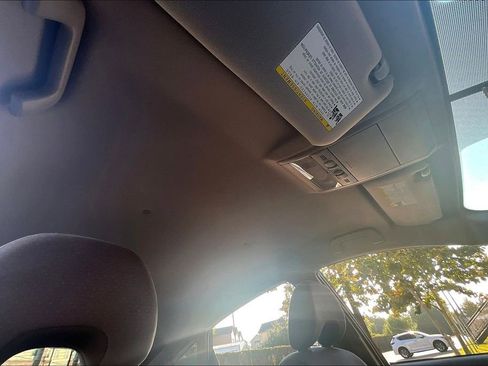 Used 2009 Toyota Prius Touring image 21