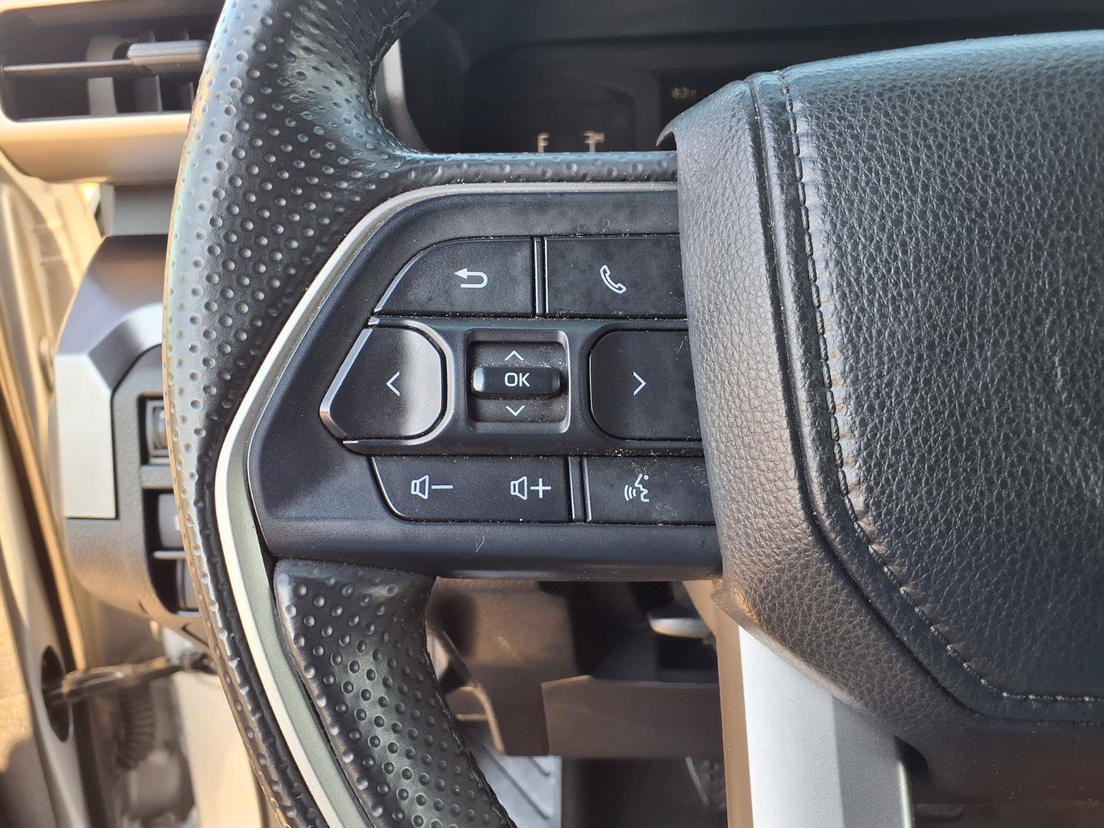 Used 2025 Toyota 4Runner SR5 AWD/4WD image 20