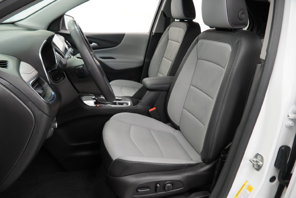 Used 2018 Chevrolet Equinox Premier FWD image 3