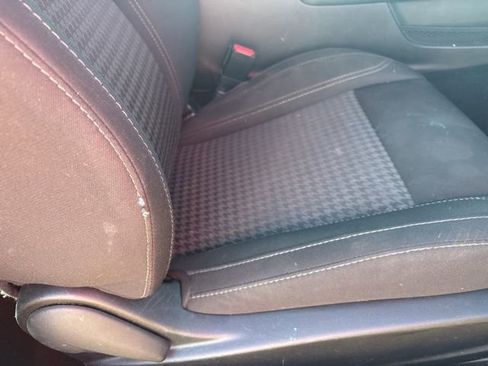 Used 2021 Dodge Challenger SXT image 21