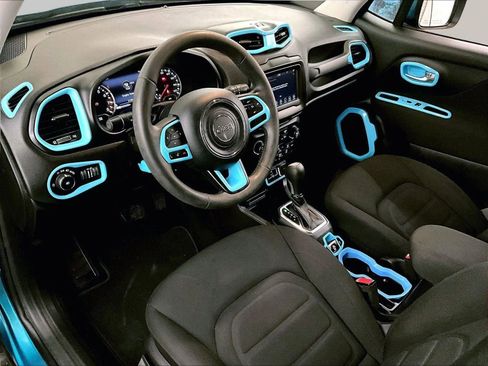 Used 2021 Jeep Renegade Latitude image 12