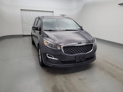 Used 2019 Kia Sedona LX FWD image 14