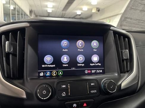 Used 2022 GMC Terrain SLT w/ Infotainment Package II FWD image 25
