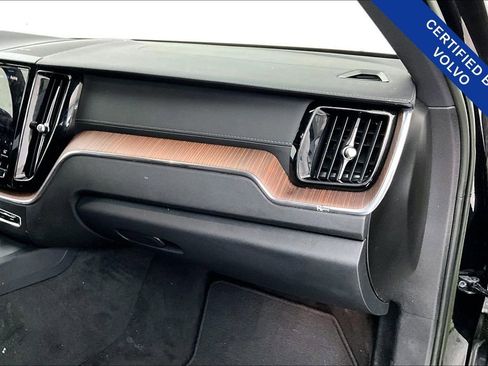 Certified 2023 Volvo XC60 B5 Ultimate w/ Climate Package image 21