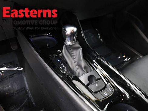 Used 2019 Toyota C-HR Limited image 13