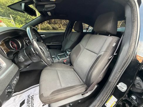 Used 2020 Dodge Charger SXT AWD/4WD image 18