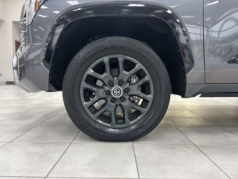 Used 2024 Toyota Tundra Platinum image 10