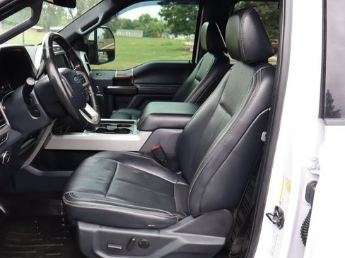 Used 2022 Ford F250 Lariat w/ Lariat Ultimate Package AWD/4WD image 19