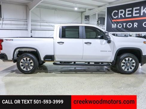 Used 2022 Chevrolet Silverado 2500 Custom w/ Custom Value Package image 6