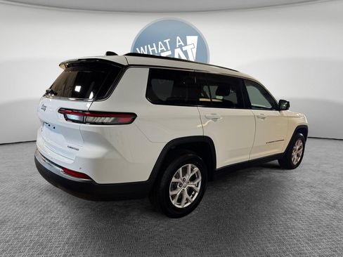 Used 2022 Jeep Grand Cherokee L Limited w/ Trailer Tow Group (B) AWD/4WD image 3