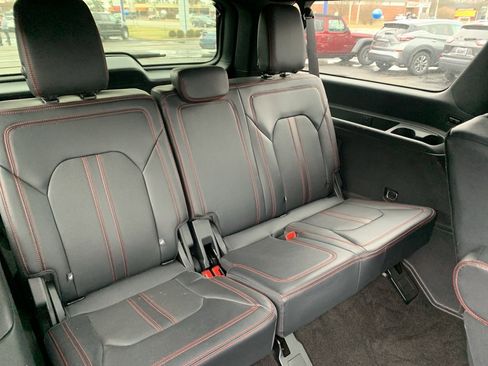 Used 2023 Ford Expedition Max Limited image 15
