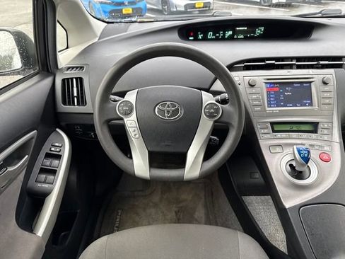 Used 2013 Toyota Prius Three image 23