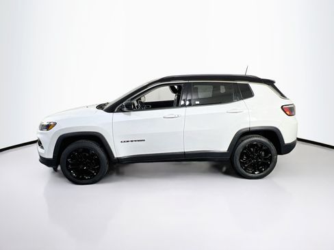 Used 2022 Jeep Compass Limited AWD/4WD image 8