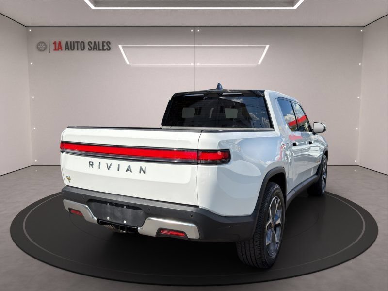 Used 2022 Rivian R1T Adventure AWD/4WD image 5