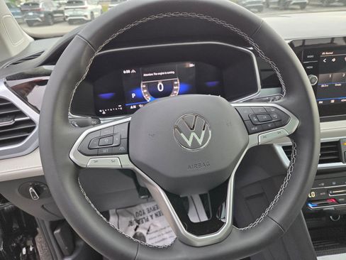 New 2026 Volkswagen Taos SE AWD/4WD image 22
