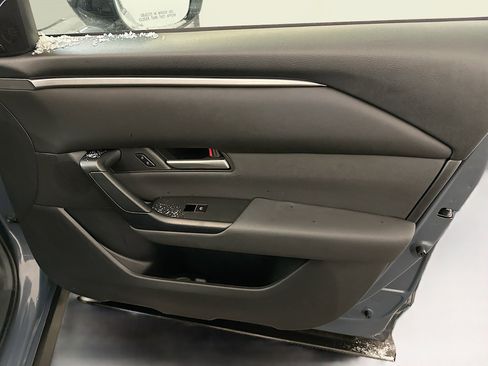 Used 2025 MAZDA CX-50 AWD 2.5 S w/ Premium Package image 35